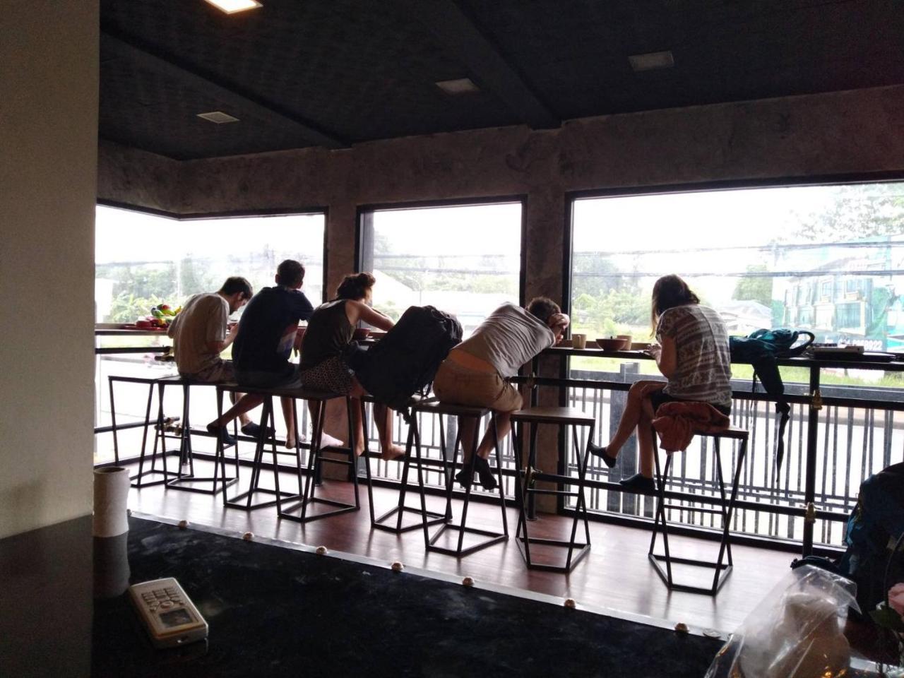 Chang Bed And Bar Hostel Surat Thani Exterior foto