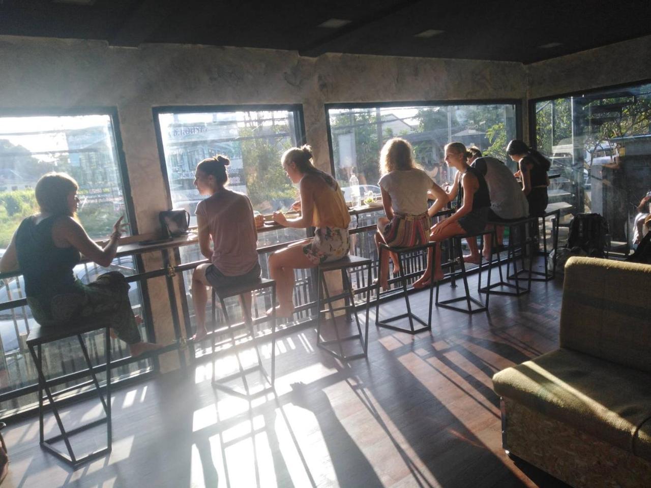Chang Bed And Bar Hostel Surat Thani Exterior foto