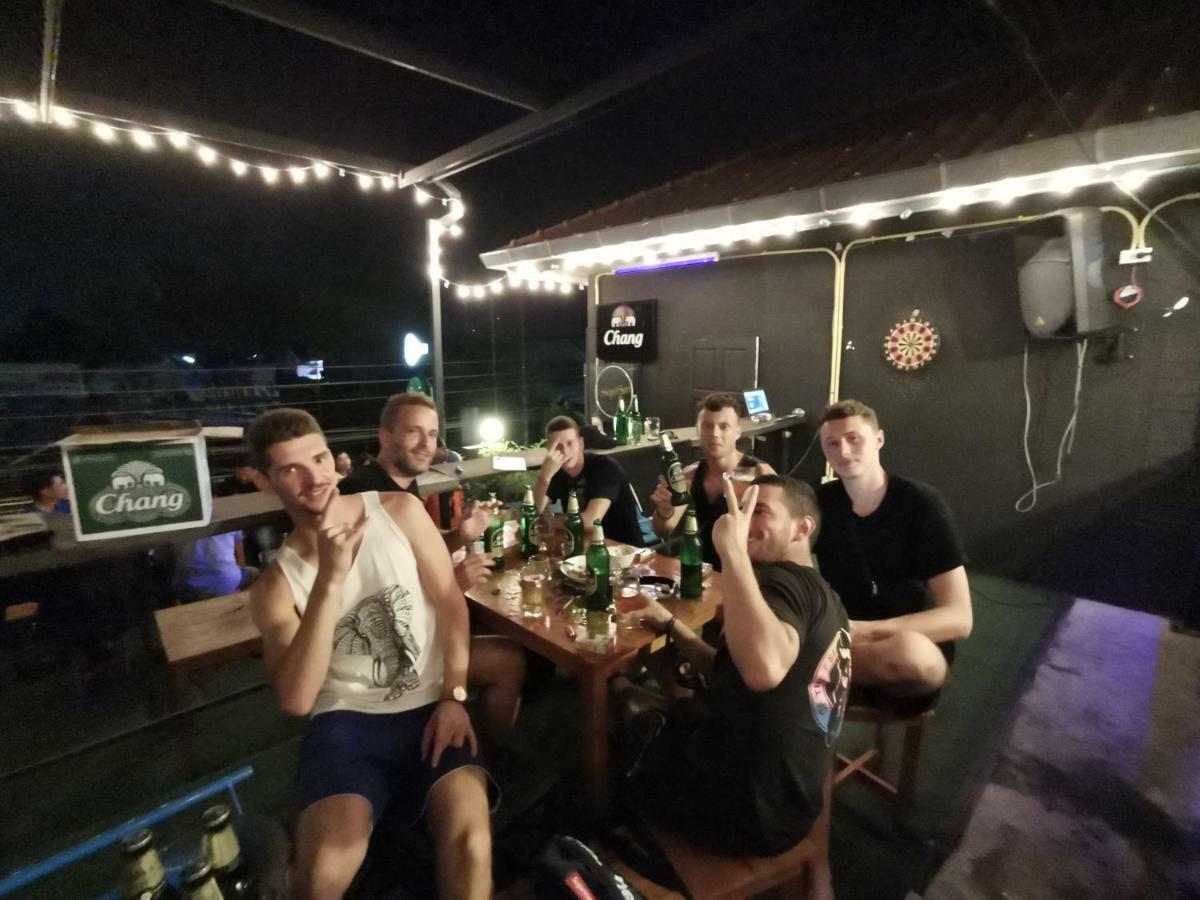 Chang Bed And Bar Hostel Surat Thani Exterior foto